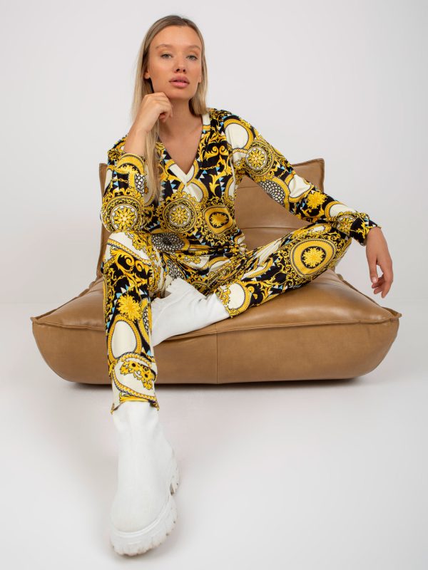Wholesale Yellow two-piece velour set with prints