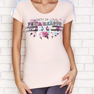 Wholesale T-shirt with the inscription VARIETY OF LOVE light pink