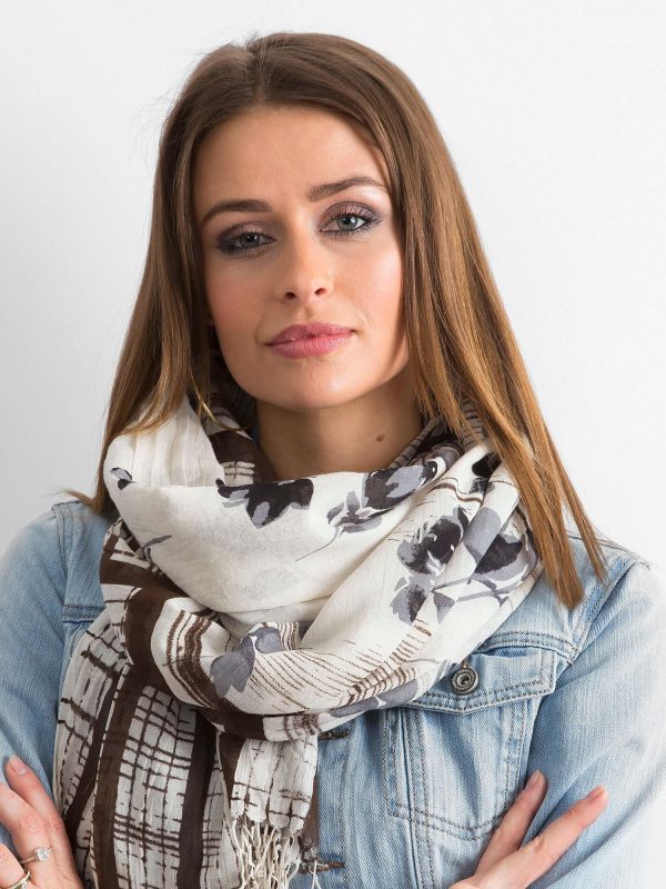 Wholesale Beige and grey cotton scarf with patterns