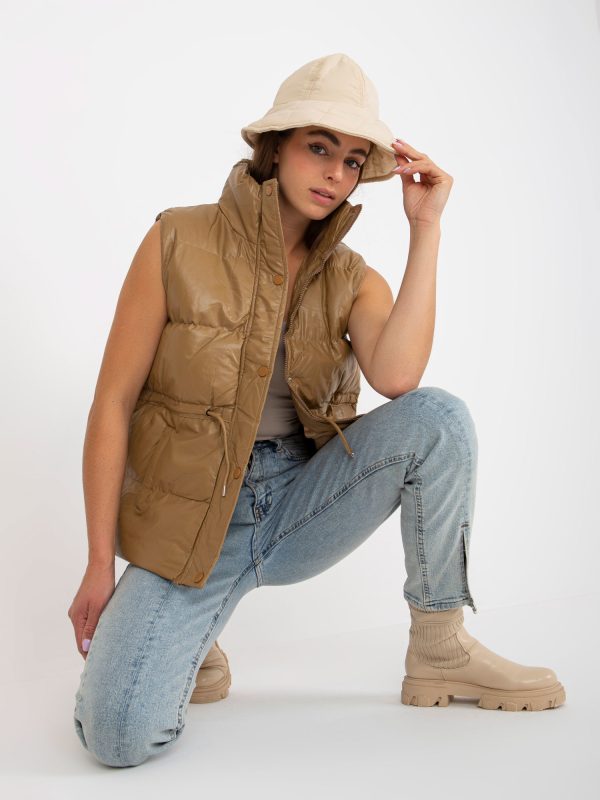 Wholesale Camel down vest made of eco leather with welts