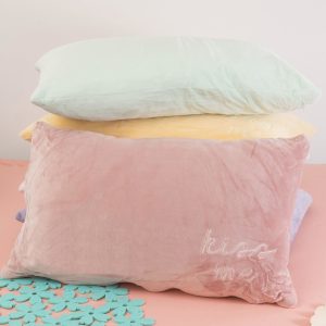 Wholesale Dark pink longitudinal cushion