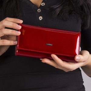 Wholesale Longitudinal lacquered women's wallet red