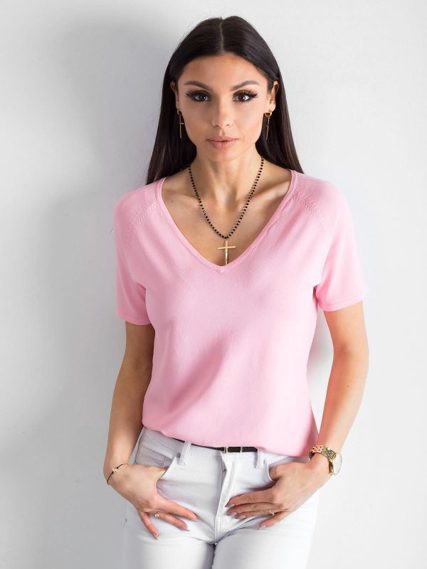 Wholesale Light pink blouse with triangular neckline