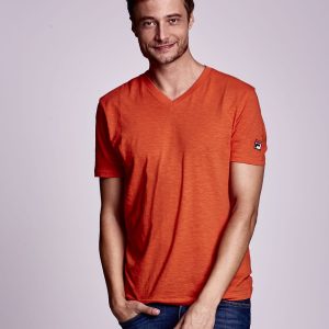 Wholesale FILA Orange T-shirt for men with V-neck