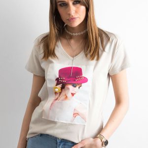 Wholesale Women's beige T-shirt with applique