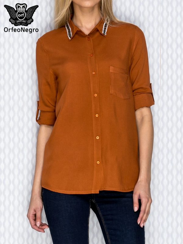 Wholesale Orange shirt with applique on the collar