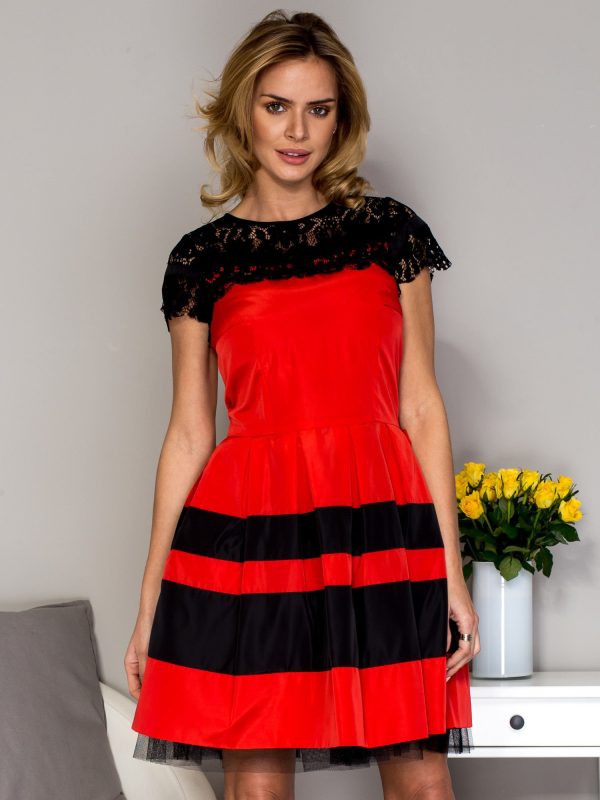 Wholesale Red dress with lace neckline