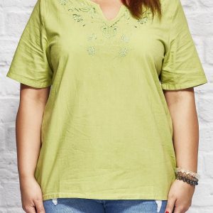 Wholesale Shirt blouse with embroidered pattern green PLUS SIZE