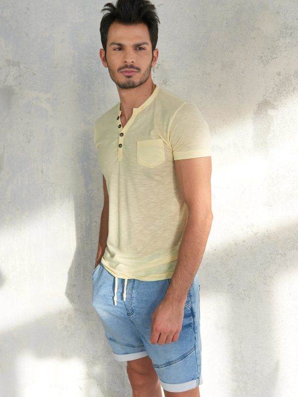 Wholesale Men's light yellow t-shirt with buttons