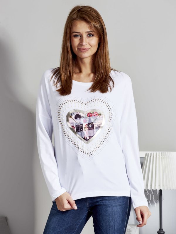 Wholesale White blouse with necklace