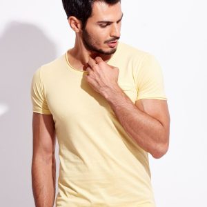 Wholesale Yellow men's basic t-shirt with pocket