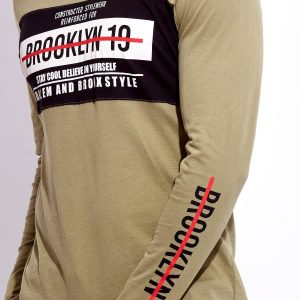 Wholesale Khaki longsleeve for a man with subtitles