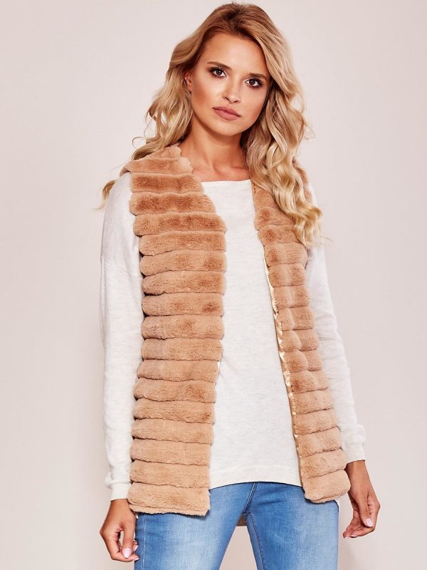 Wholesale Faux fur vest beige