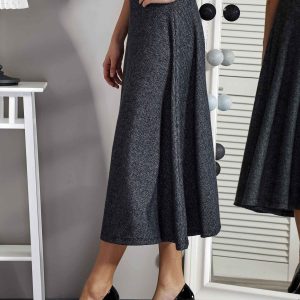 Wholesale Black trapezoidal houndstooth skirt