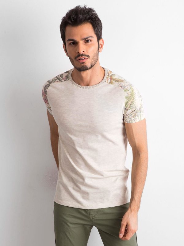 Wholesale Beige men's t-shirt with print on the sleeves