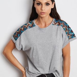 Wholesale Loose t-shirt with sequin applique on the sleeves light grey