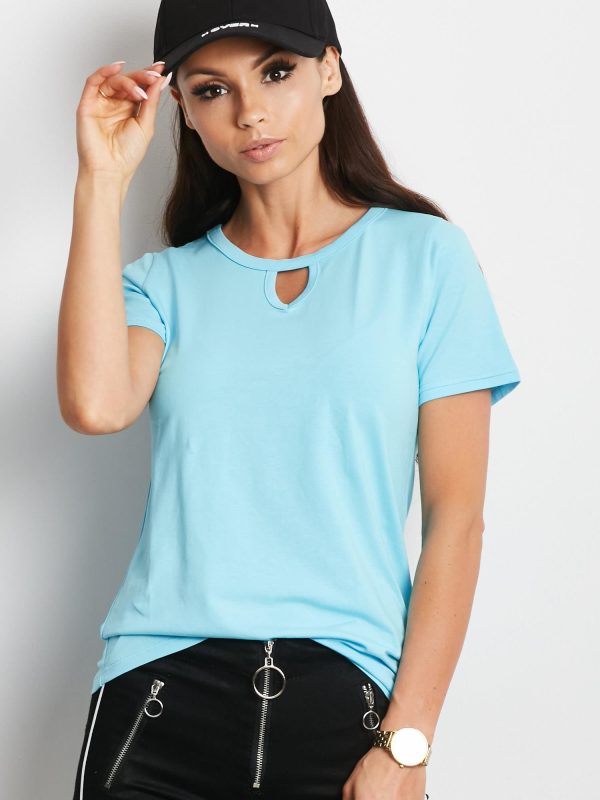 Wholesale Light blue t-shirt with teardrop cut