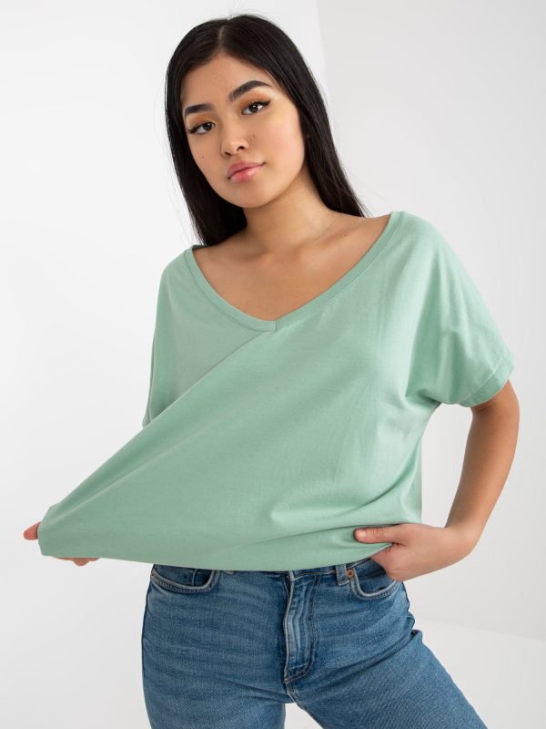 Wholesale Pistachio classic basic t-shirt with Emory V-neck