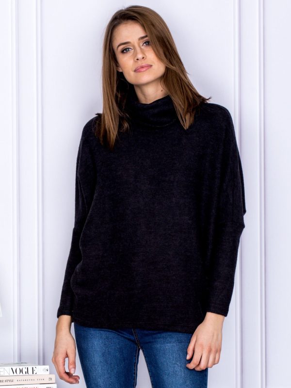 Wholesale Black sweater with soft collar