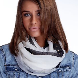 Wholesale Ecru scarf with stars