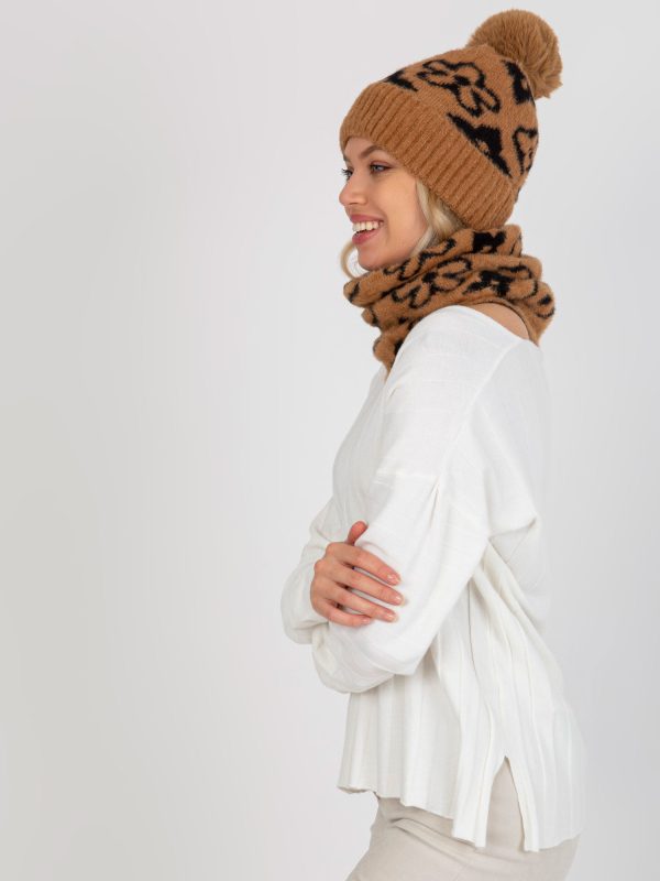 Wholesale Camel Black Women's Winter Hat with Tassel