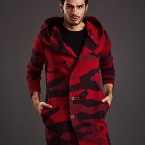 Wholesale Red camo men's sweater with asymmetrical clasp