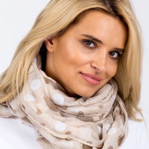 Wholesale Beige scarf with peas