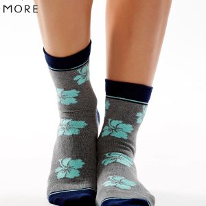 Wholesale MORE Grey cotton socks with flowers and polka dot