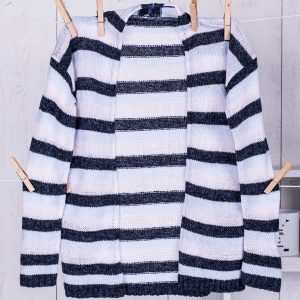 Wholesale Navy blue sweater for girl with colorful stripes