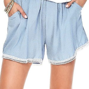 Wholesale Light blue shorts with fine geometric patterns