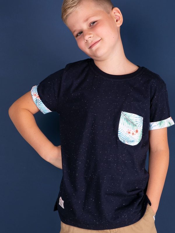 Wholesale Navy blue t-shirt for boy with exotic motifs