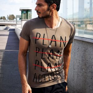 Wholesale Khaki t-shirt for men with motivational print