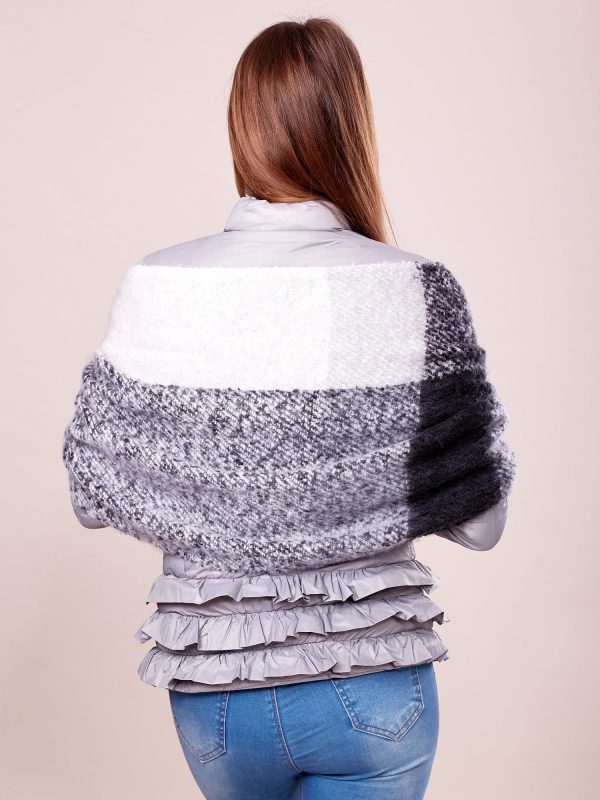 Wholesale Gray-black winter shawl with geometric pattern