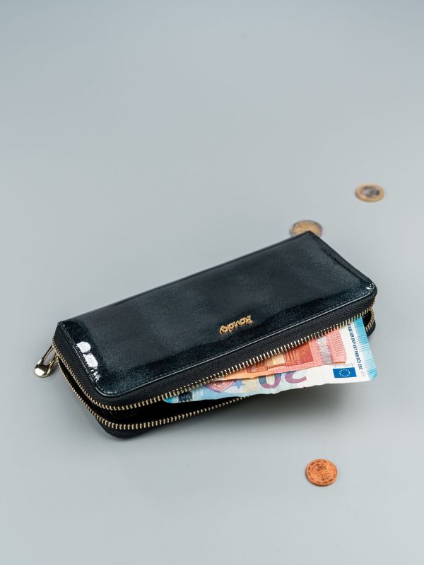 Wholesale Black Patent Leather Wallet with Fur Pattern