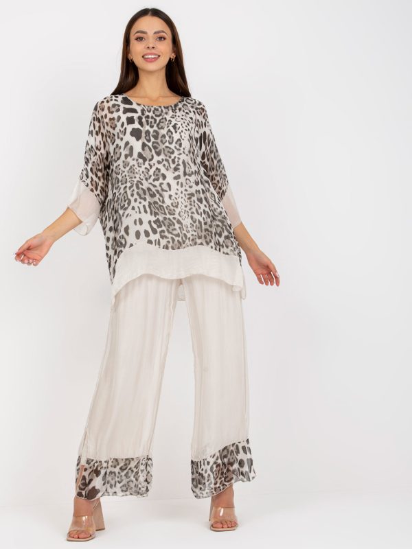 Wholesale Light beige silk leopard print blouse with 3/4 sleeves