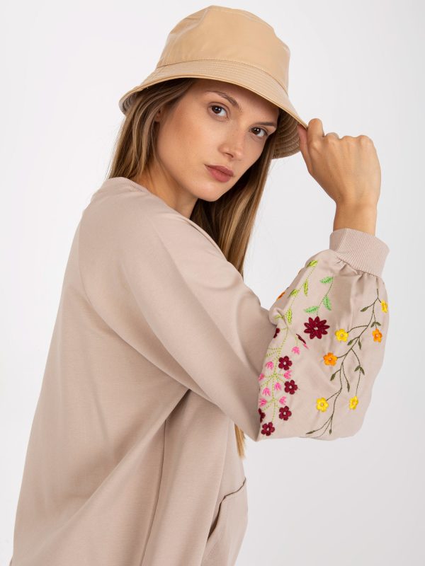 Wholesale Beige oversized sweatshirt without hood with embroidered flowers RUE PARIS