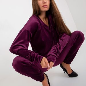 Wholesale Purple plain velour set with V neckline RUE PARIS