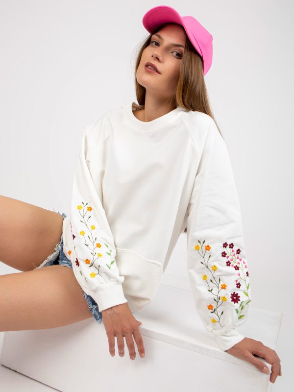 Wholesale White oversized sweatshirt with embroidery on the sleeves RUE PARIS